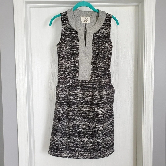 TABITHA FITTED SLEEVLESS DRESS - Picture 2 of 9